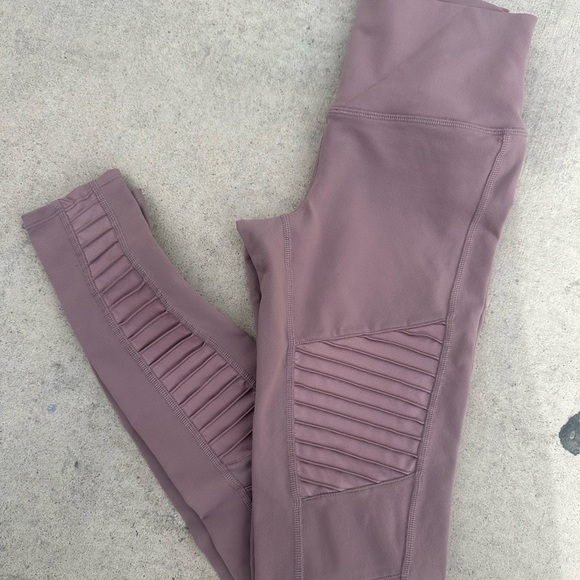 ALO Yoga Pants - ALO LEGGINGS Size xs